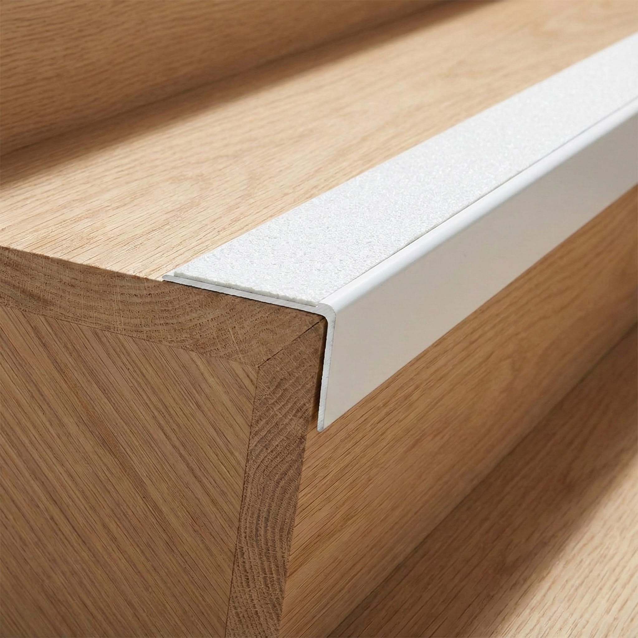 Aluminium rakeback stair nosing 57x32mm heavy-duty non-slip edge protection for UK stairs