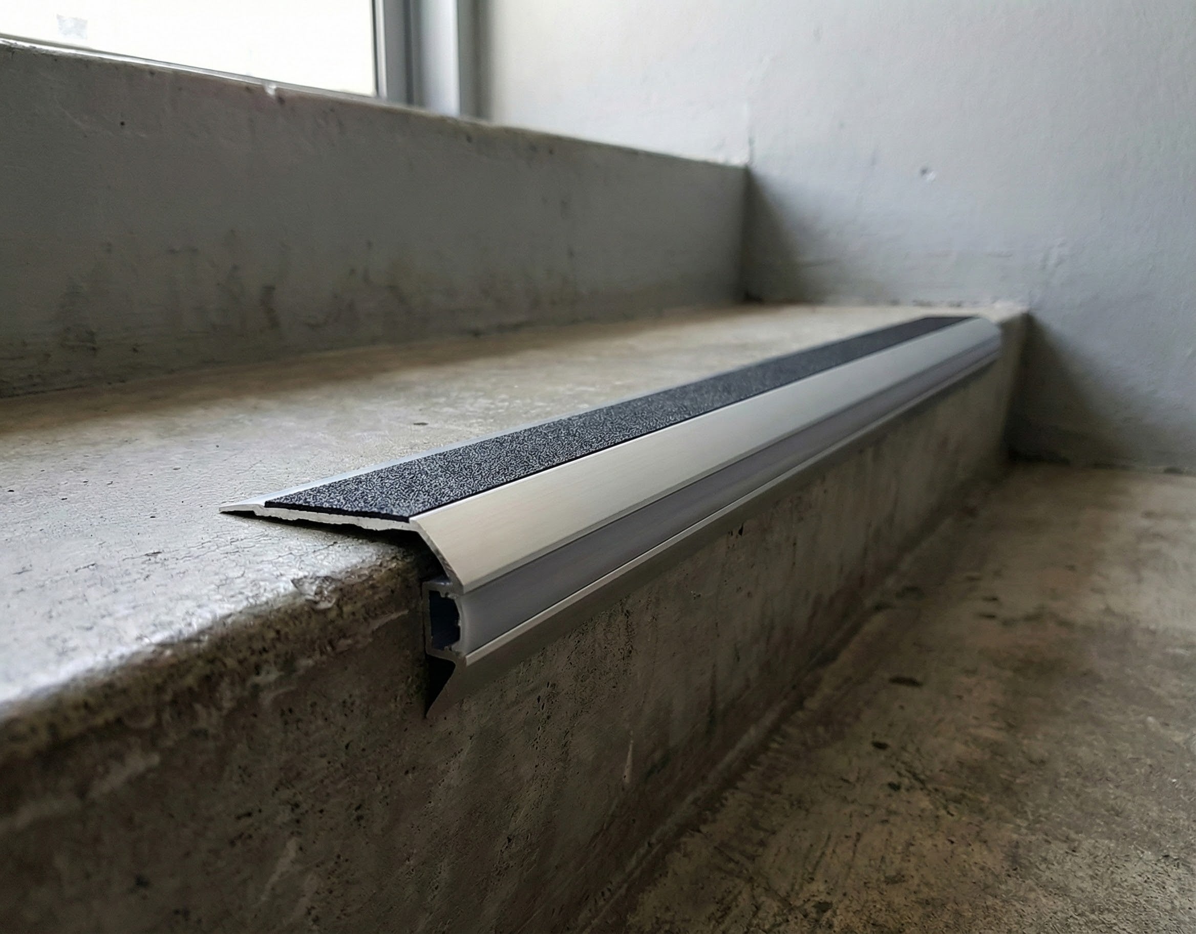 LED Stair Nosing UK - Front-illuminated anti-slip aluminium profile for enhanced staircase safety