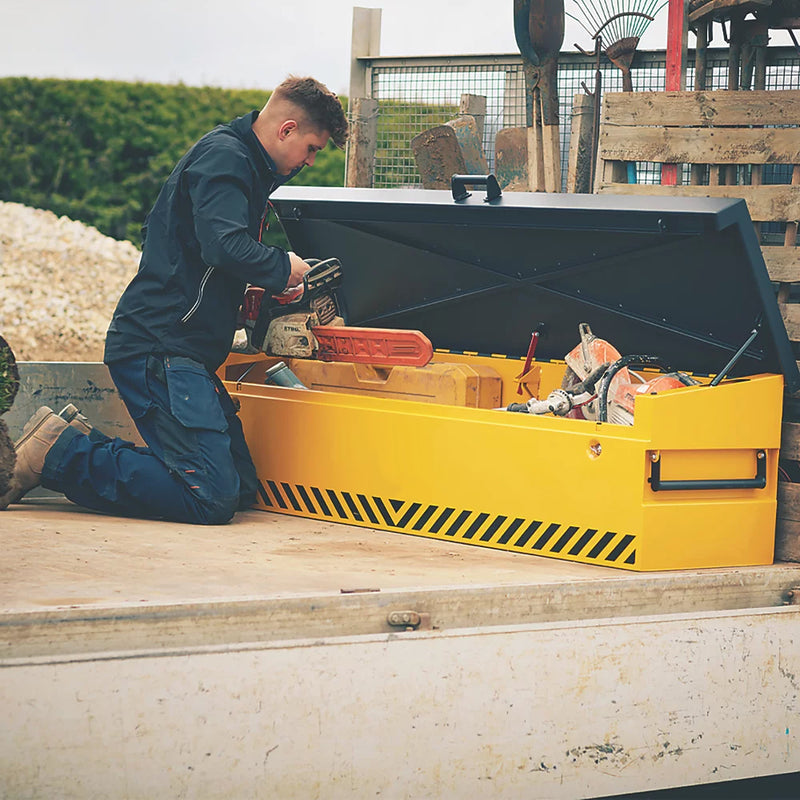 Industrial Grade Black & Yellow Tipper For Maximum Protection - 1815mm