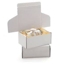 High-Performance White Postal Boxes Quick Seal Durable Clay-Coated Finish Perfect for Ecommerce Courier Shipping