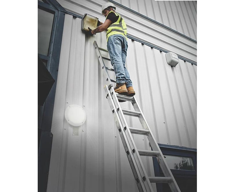 High Performance Aluminium Extension Ladder For Construction Work - 7.81m