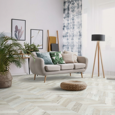 Premium Chevron Parquet Effect 8mm Laminate Flooring with Textured Surface and Easy Click Fitting System