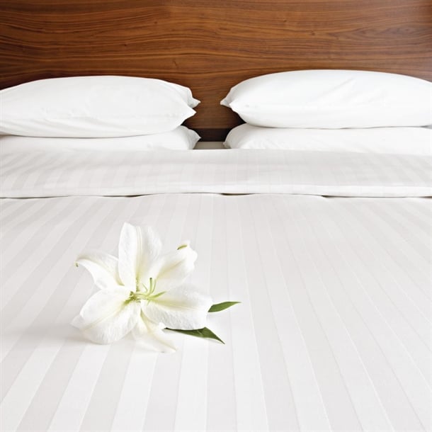 Comfort Satin Flat Sheets Oatmeal