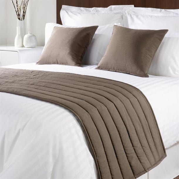 Comfort Simplicity Bed Runner Taupe