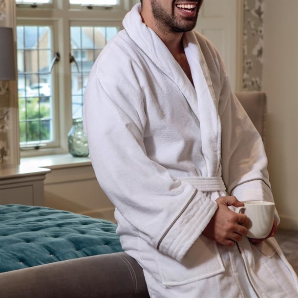 Heritage Ambassador Large Bathrobe With Taupe Piping