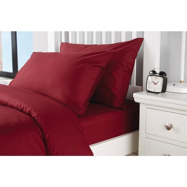 Essentials Spectrum Housewife Pillowcase Claret