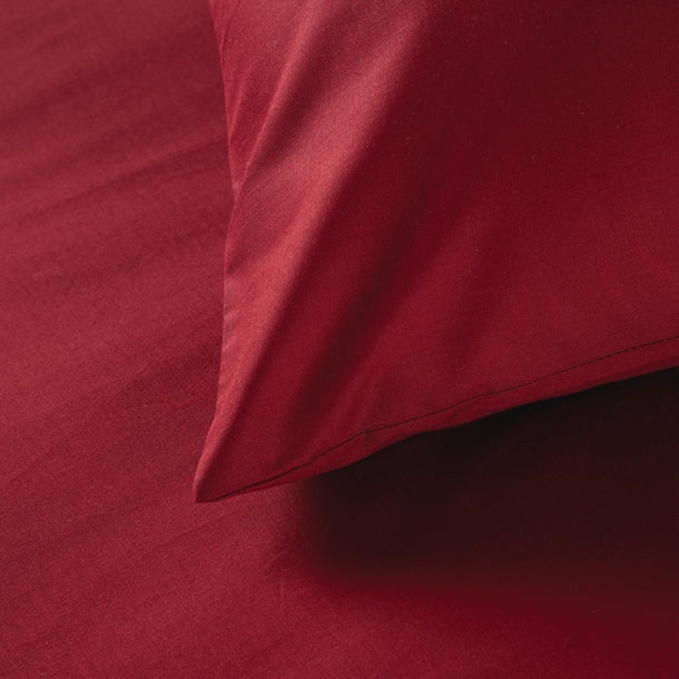 Essentials Spectrum Housewife Pillowcase Claret